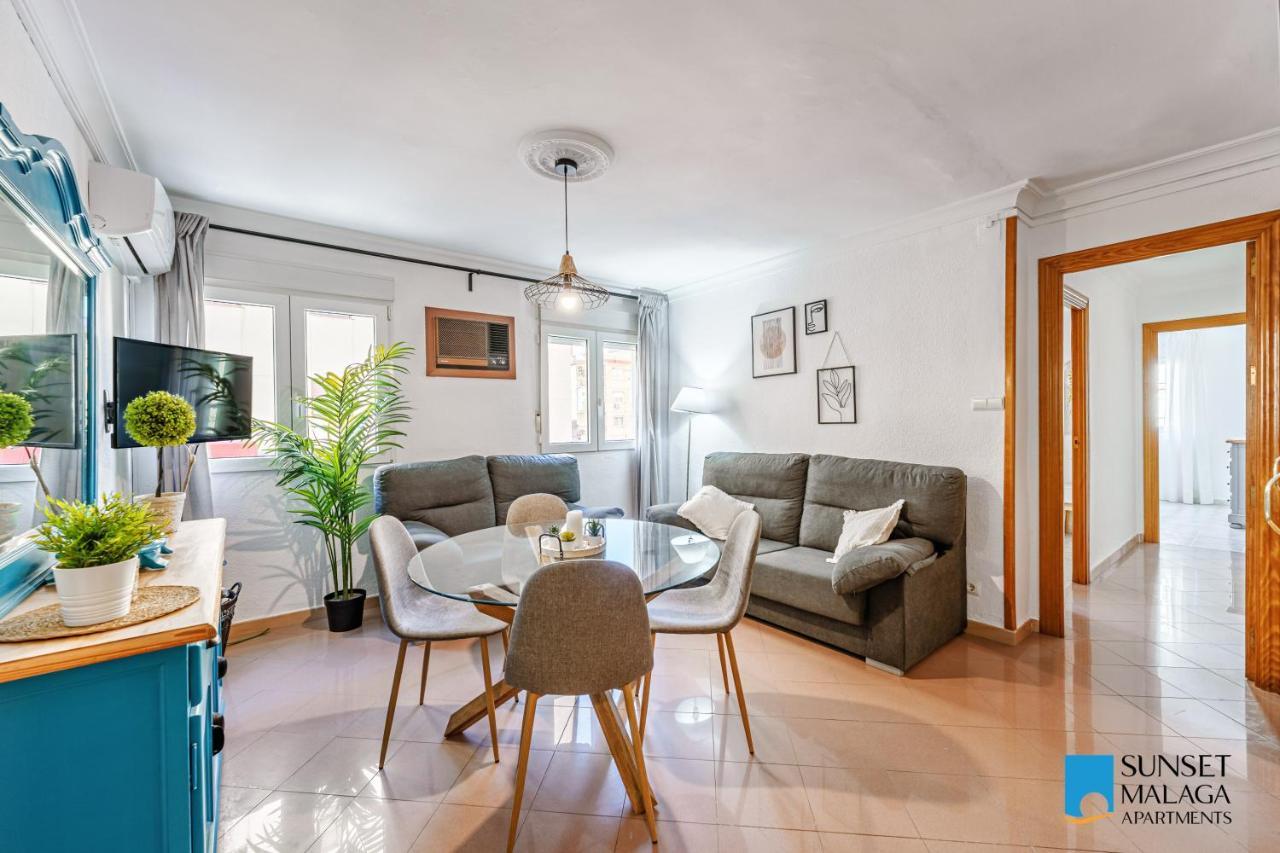 Malaga Central Station Apartment Luaran gambar