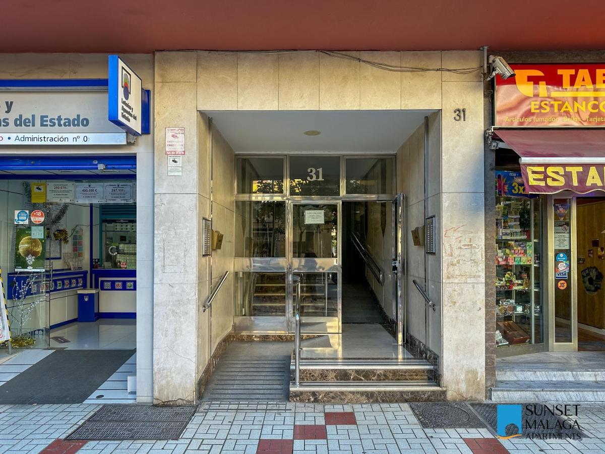 Malaga Central Station Apartment Luaran gambar